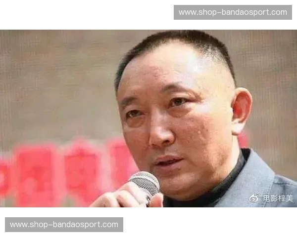 资本江湖的“绝代双骄”：张坤的酒中孤独与巴特尔的篮下铁血